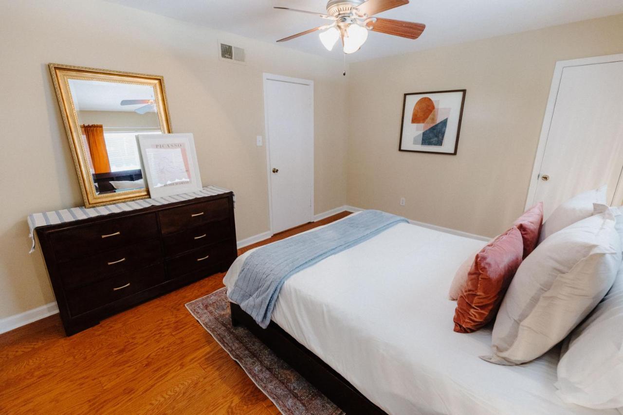 Centrally Located 3Br Overton Square Fast Wifi Free Parking Yes Pets Memphis Dış mekan fotoğraf